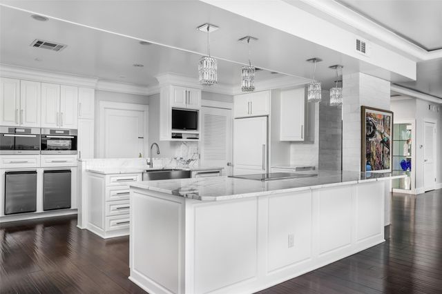 1801 Lavaca ST 12GHJ, Austin, TX 78701