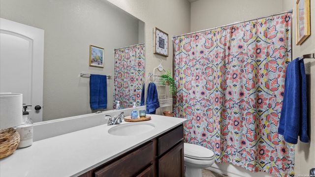 2137 Pioneer Pass, Seguin, TX 78155