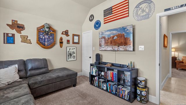 2137 Pioneer Pass, Seguin, TX 78155