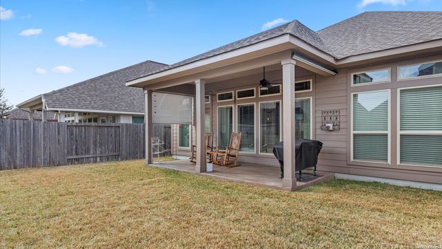 2137 Pioneer Pass, Seguin, TX 78155