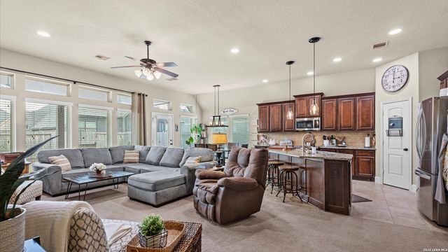 2137 Pioneer Pass, Seguin, TX 78155