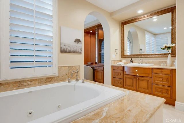 31 Overlook, Newport Coast, CA 92657