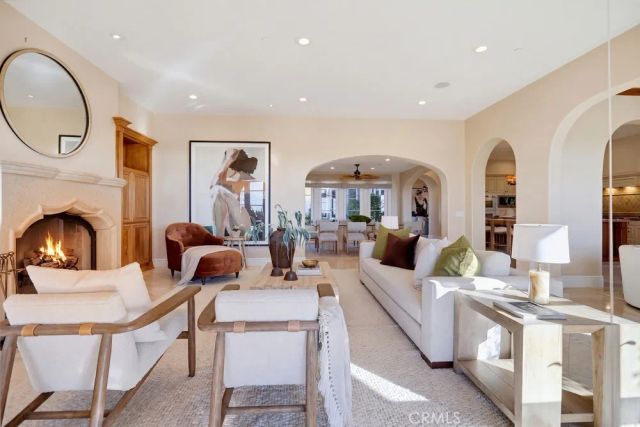 31 Overlook, Newport Coast, CA 92657