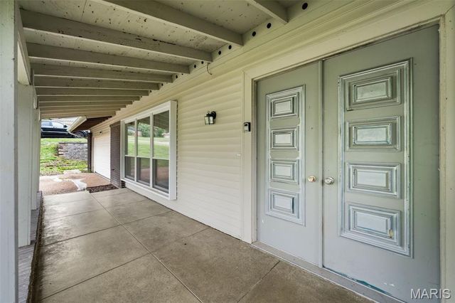 1646 Pepperwood Drive, St Louis, MO 63146