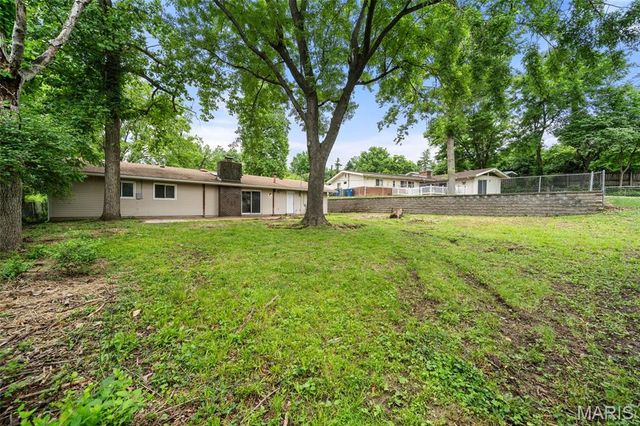 1646 Pepperwood Drive, St Louis, MO 63146