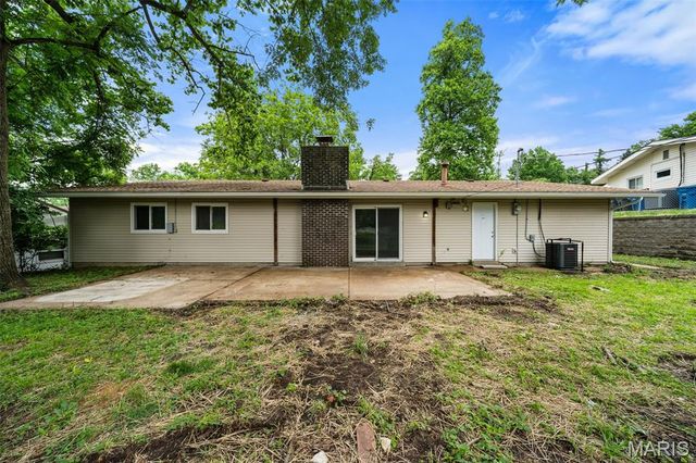 1646 Pepperwood Drive, St Louis, MO 63146