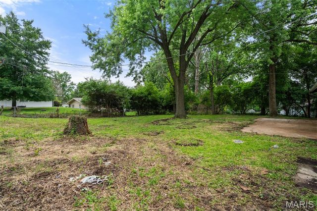 1646 Pepperwood Drive, St Louis, MO 63146