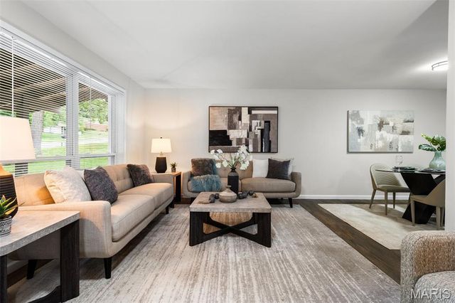 1646 Pepperwood Drive, St Louis, MO 63146