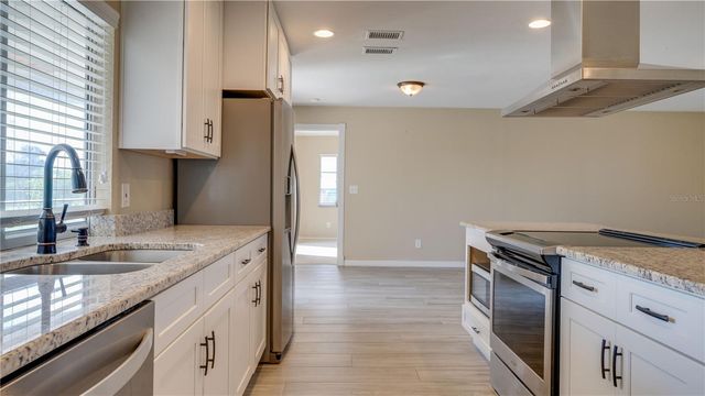 1128 SE 29TH TERRACE, Cape Coral, FL 33904