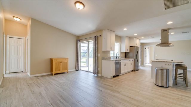 1128 SE 29TH TERRACE, Cape Coral, FL 33904