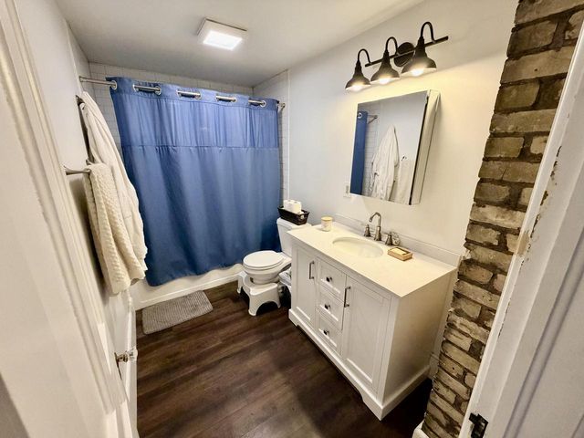 1216 Russell AVENUE, Milwaukee, WI 53207