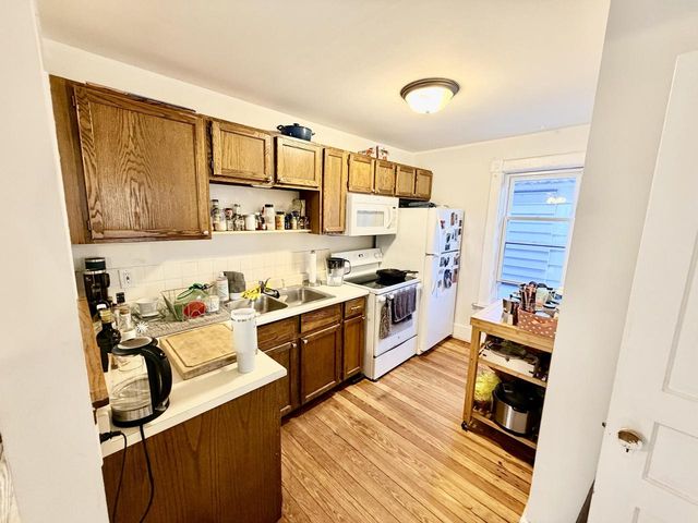 1216 Russell AVENUE, Milwaukee, WI 53207