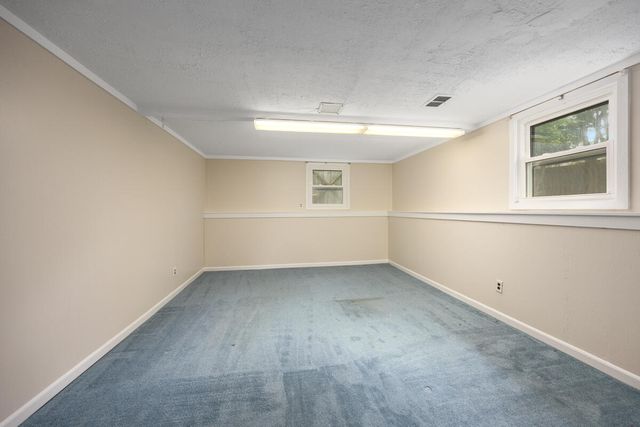 6914 Brooklyn Avenue, Grand Rapids, MI 49508