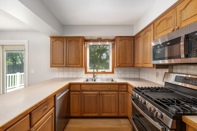 6914 Brooklyn Avenue, Grand Rapids, MI 49508