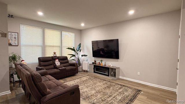 1360 Addison Circle, Commerce Twp, MI 48390