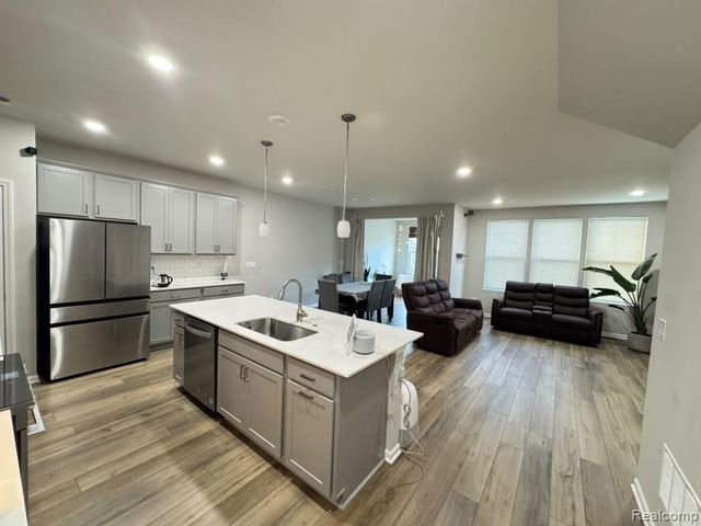 1360 Addison Circle, Commerce Twp, MI 48390