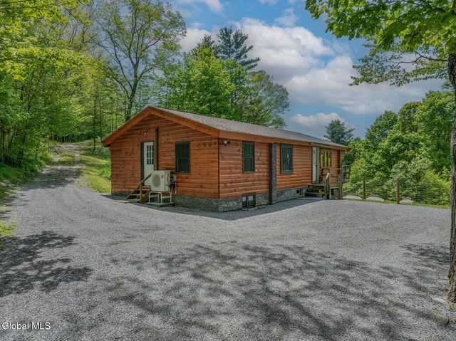 130 McMillan Road, Cambridge, NY 12816