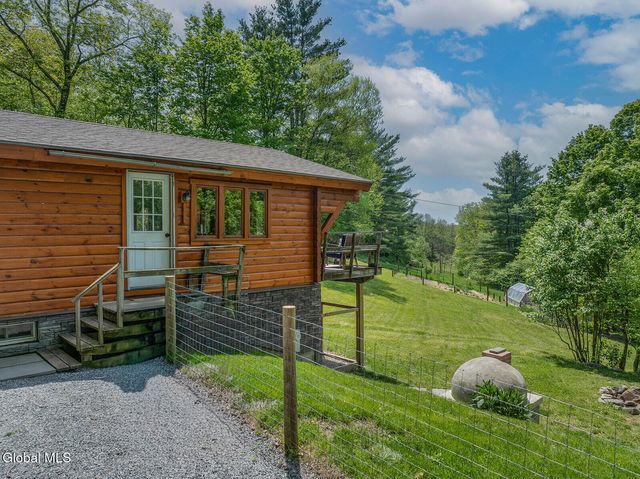 130 McMillan Road, Cambridge, NY 12816