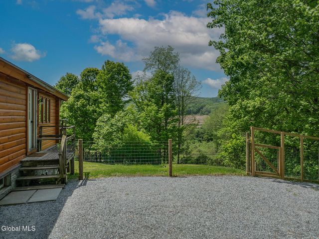 130 McMillan Road, Cambridge, NY 12816