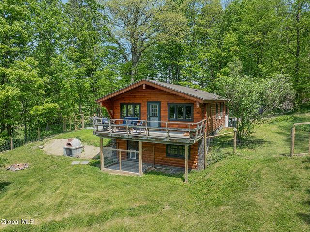 130 McMillan Road, Cambridge, NY 12816