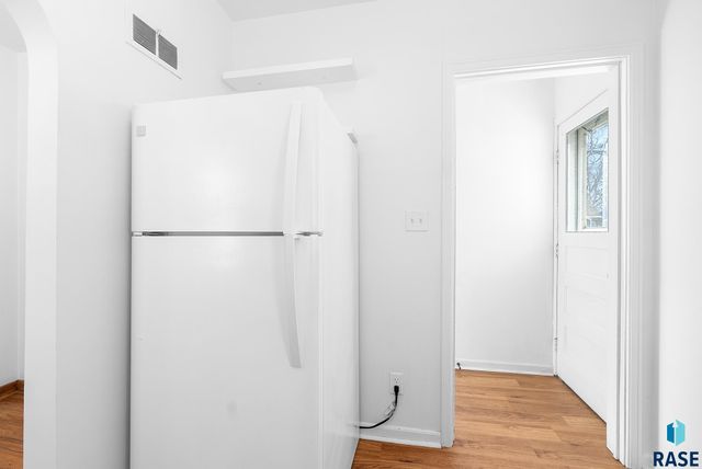 804 S Hawthorne Ave Avenue, Sioux Falls, SD 57104