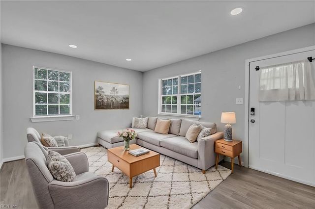 1424 Martin AVE, Chesapeake, VA 23324