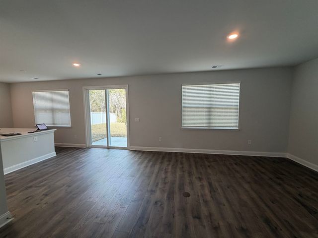 3238 Moss Bridge Ln., Myrtle Beach, SC 29579