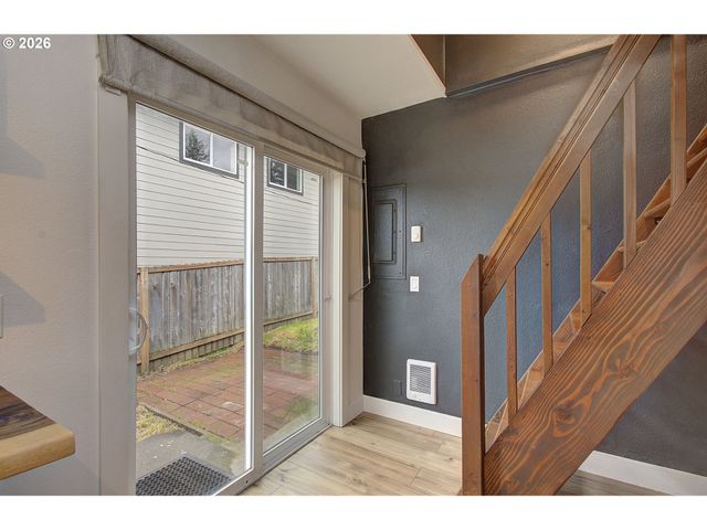 1923 G St, Washougal, WA 98671