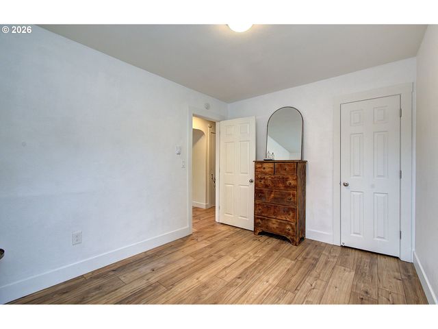 1923 G St, Washougal, WA 98671