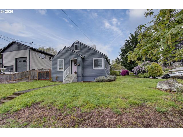 1923 G St, Washougal, WA 98671