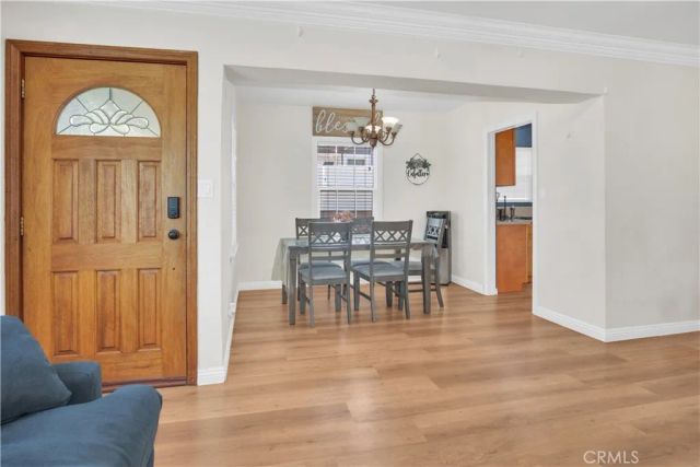 1343 N Whitnall Hwy, Burbank, CA 91505