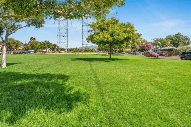 1343 N Whitnall Hwy, Burbank, CA 91505