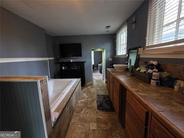 1565 Lawton Avenue, Macon, GA 31201