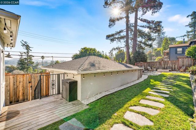 3649 3649 Shone Ave, Oakland, CA 94605