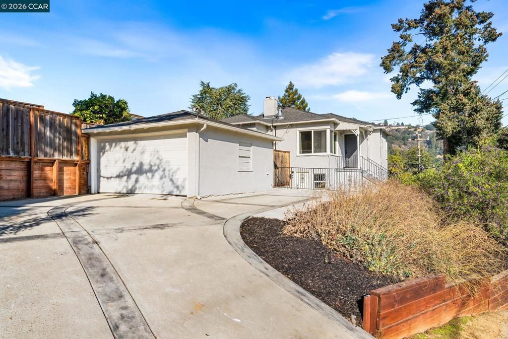 Image 2 of property listing at 3649 3649 Shone Ave, Oakland, CA 94605