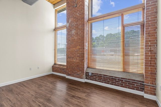 146 Court St 103, Brockton, MA 02302