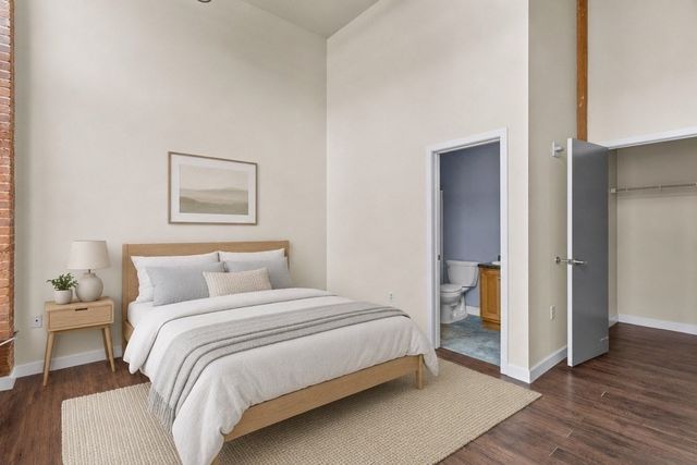 146 Court St 103, Brockton, MA 02302