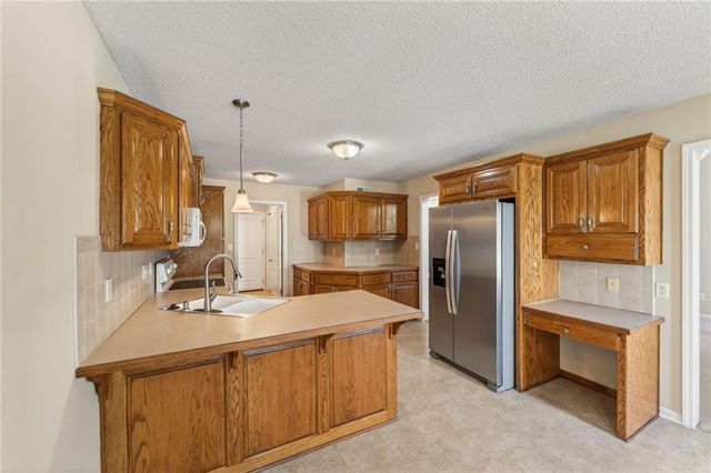 7212 N Lawn Avenue, Kansas City, MO 64119