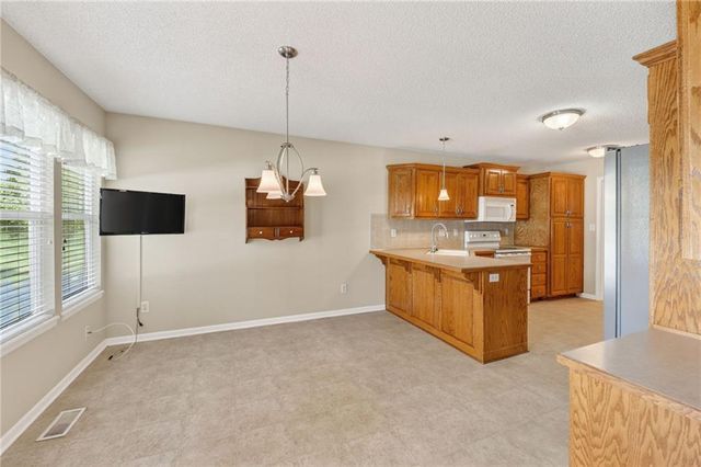7212 N Lawn Avenue, Kansas City, MO 64119
