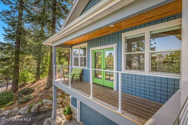 16 Hawkins RD, Sagle, ID 83860