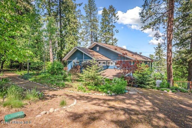 16 Hawkins RD, Sagle, ID 83860