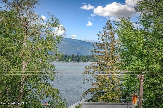 16 Hawkins RD, Sagle, ID 83860