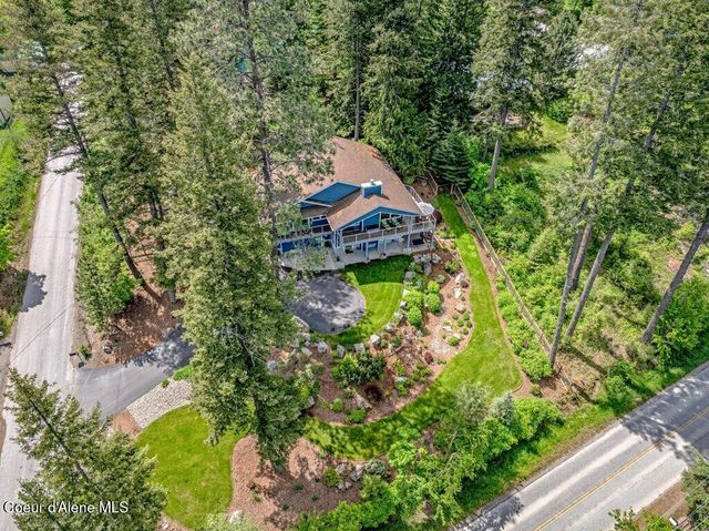 16 Hawkins RD, Sagle, ID 83860