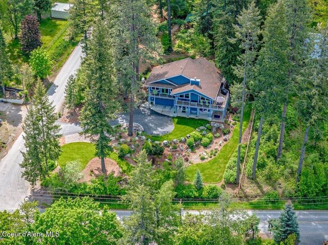 16 Hawkins RD, Sagle, ID 83860