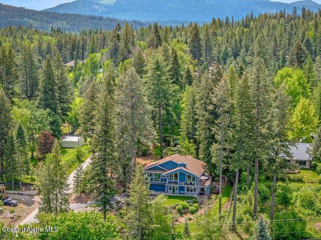 16 Hawkins RD, Sagle, ID 83860