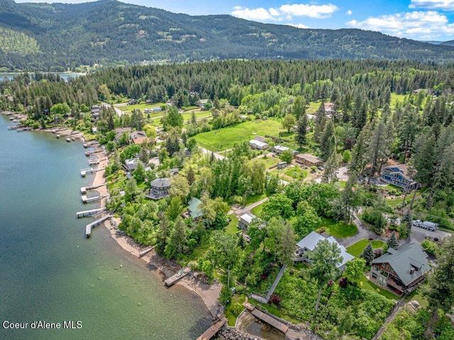 16 Hawkins RD, Sagle, ID 83860