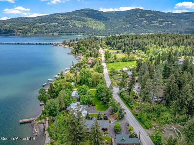 16 Hawkins RD, Sagle, ID 83860