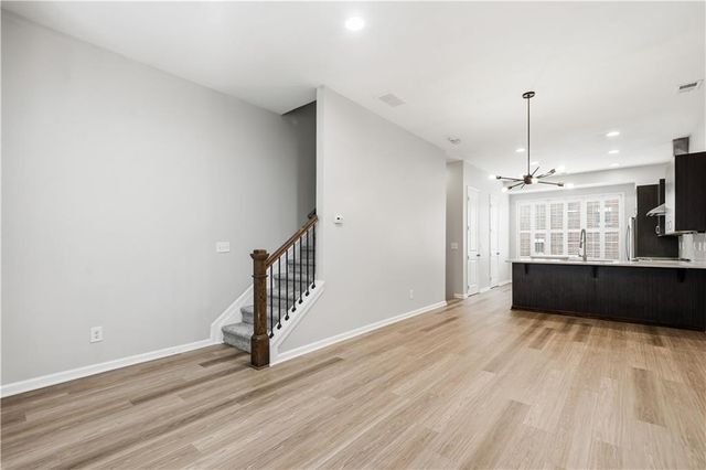 615 Broadview Place NE, Atlanta, GA 30324