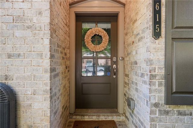 615 Broadview Place NE, Atlanta, GA 30324
