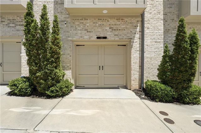615 Broadview Place NE, Atlanta, GA 30324